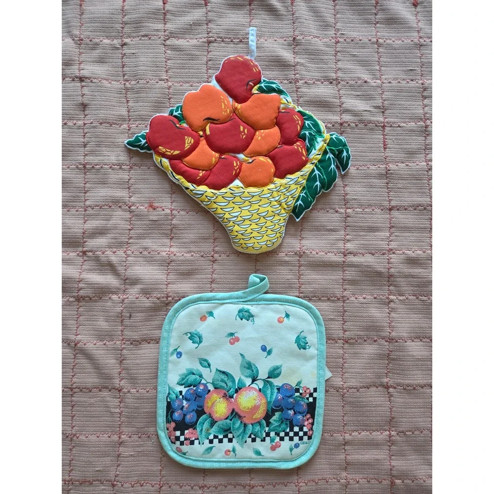 Vintage Kitchen Pot Holder and Oven Mitt Lot 7pc Floral Fruit Vegetable Quilted